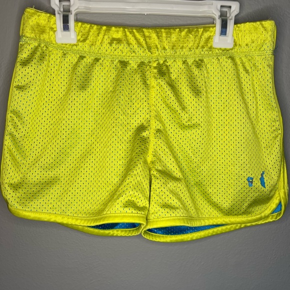 Tapout Pro Reversible Shorts - Picture 2 of 2
